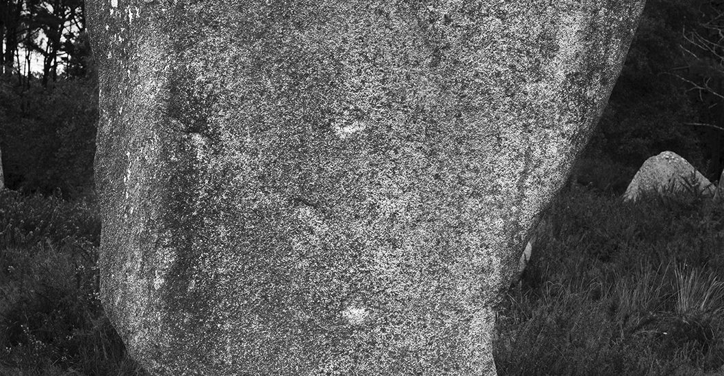 Tirage photo de rocher en équilibre en Bretagne - Equilibre IV
